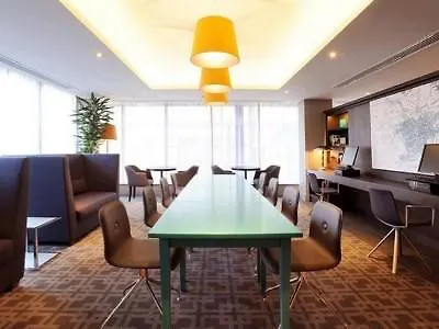 מלון Hampton By Hilton 3*
