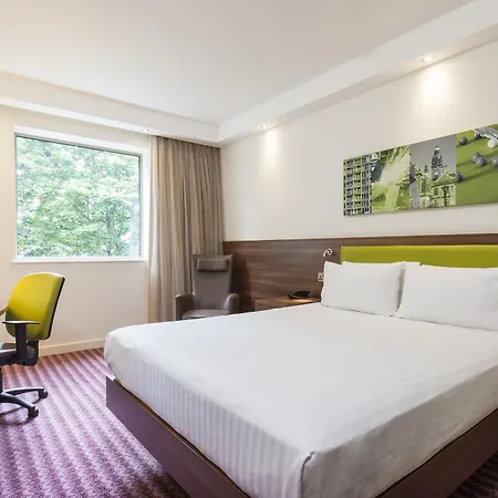 Hampton By Hilton 3*