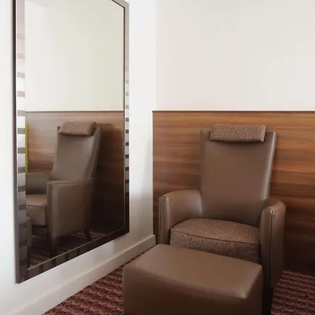 Hampton By Hilton מלון שפילד