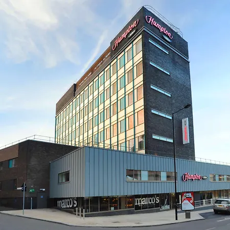 Hampton By Hilton 3*