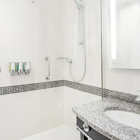 Hampton By Hilton מלון שפילד
