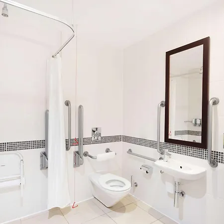 Hampton By Hilton 3* שפילד