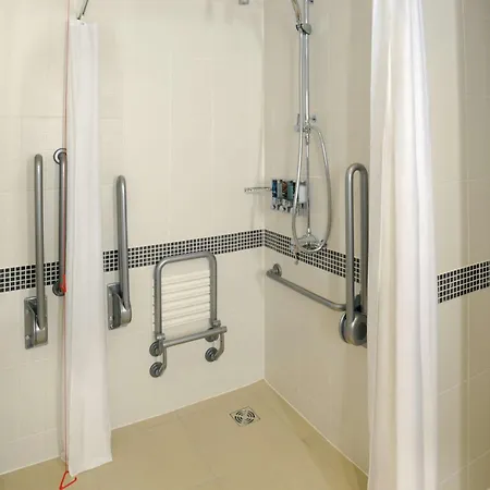 Hampton By Hilton מלון שפילד