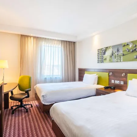 Hampton By Hilton 3* שפילד