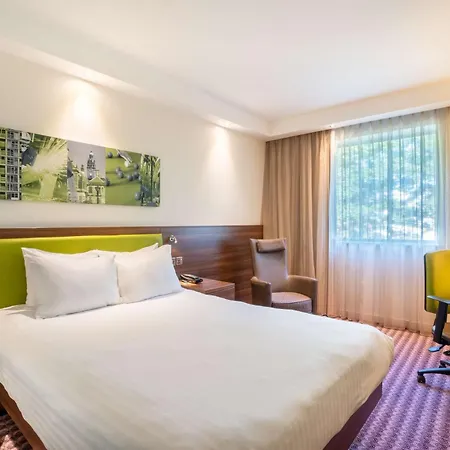 Hampton By Hilton 3* שפילד