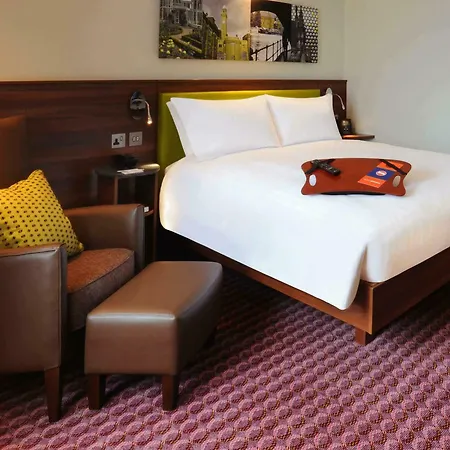 מלון Hampton By Hilton שפילד